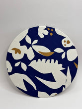 Carica l'immagine nel visualizzatore di Gallery, Sottopiatto Tessuto Flora - Blu