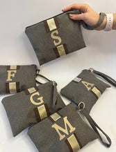 Carica l'immagine nel visualizzatore di Gallery, Pochette tessuto piccola