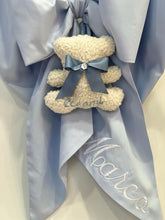 Carica l'immagine nel visualizzatore di Gallery, Le dolcezze del cuore - Fiocco Nascita Baby Bear AZZURRO