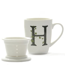 Carica l'immagine nel visualizzatore di Gallery, La Porcellana Bianca - Atupertu Mug Alfabeto