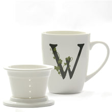 Carica l'immagine nel visualizzatore di Gallery, La Porcellana Bianca - Atupertu Mug Alfabeto