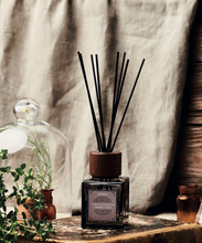 Carica l'immagine nel visualizzatore di Gallery, Nasoterapia - Tabacco Speziato e Ambra Pura