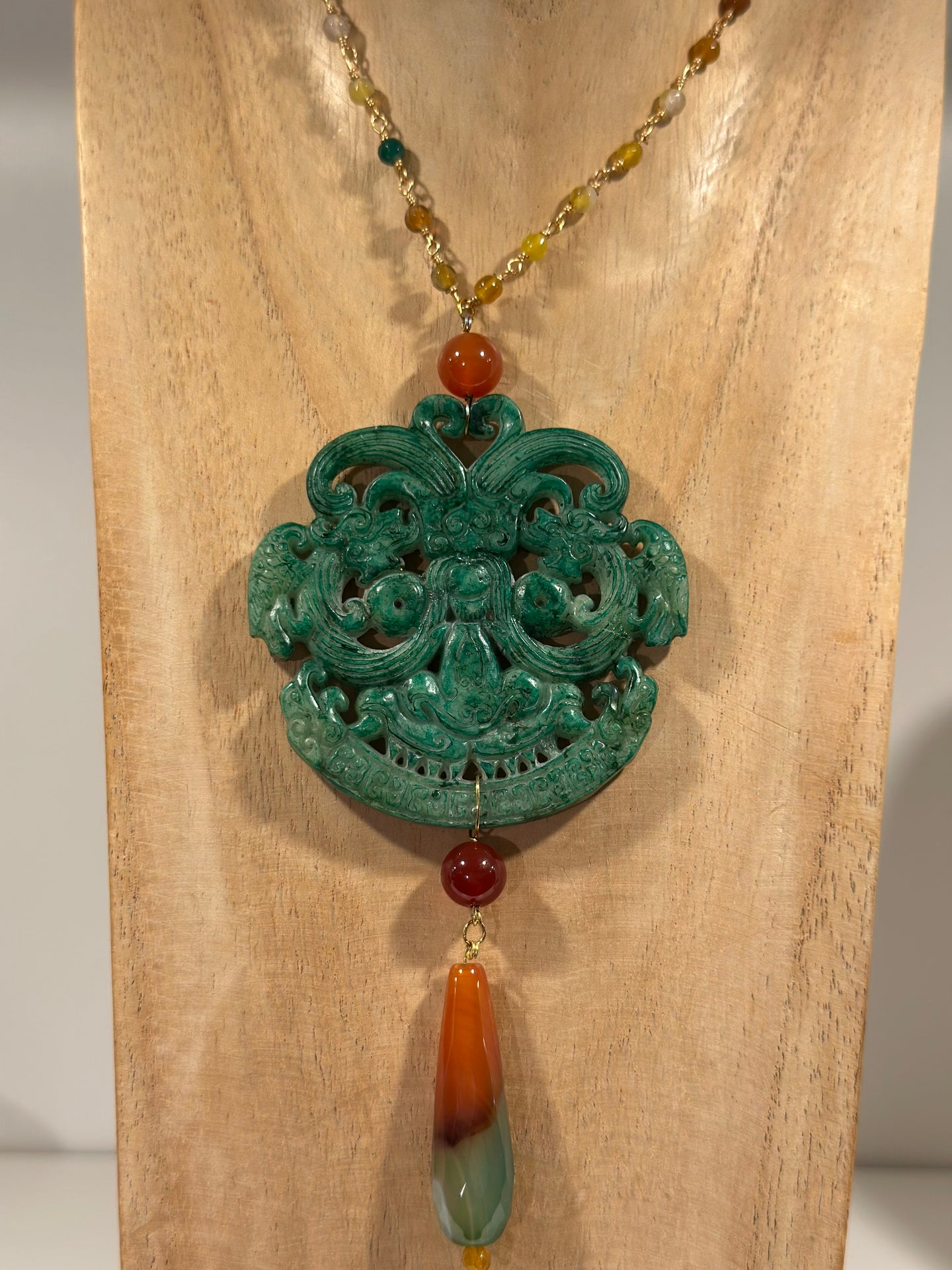 Collana Giada